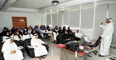 Abdullah bin Souqat inaugurates the “packages for Excellence” program