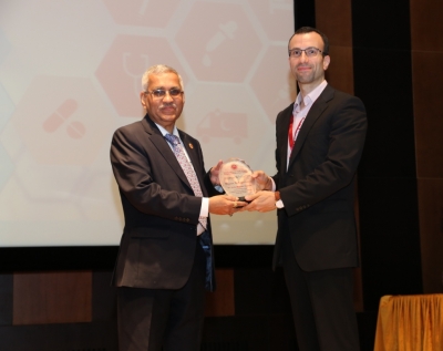 Hamdan Medical Award honors the distinguished studies in the RAKMHSU’s Students Scientific Conference